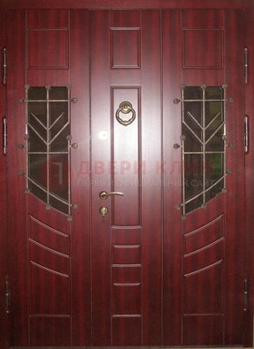 Парадная дверь со вставками из стекла и ковки ДПР-34 в загородный дом в Балашихе